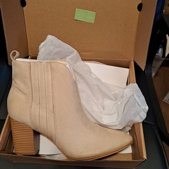 Womens Pointed Toe Ankle Booties Chunky Stacked Block Mid Heel Western New - Picture 6 of 8